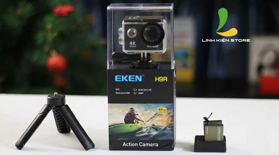 Combo Eken trang bị đầy đủ phụ kiện hỗ trợ lắp đặt camera hành trình gắn trên mũ bảo hiểm