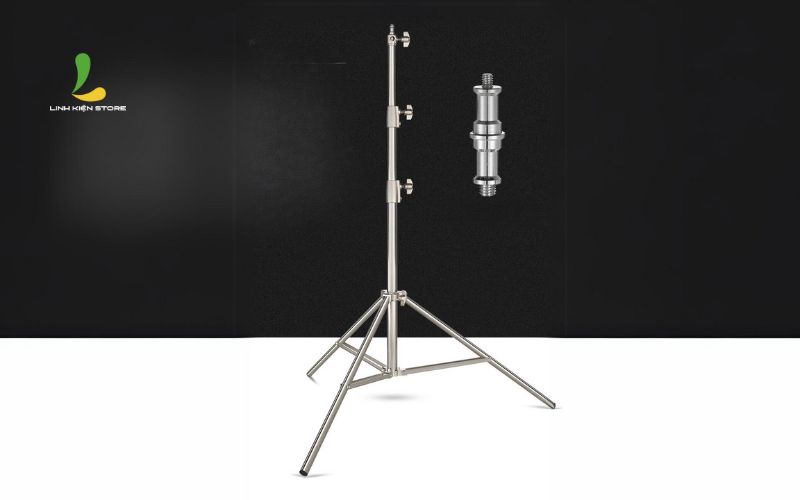 Phien-ban-chan-den-dai-2-8-m-phu-hop-nhieu-trương-hop-Chan-den-Inox-Light-Stand-2-8-m