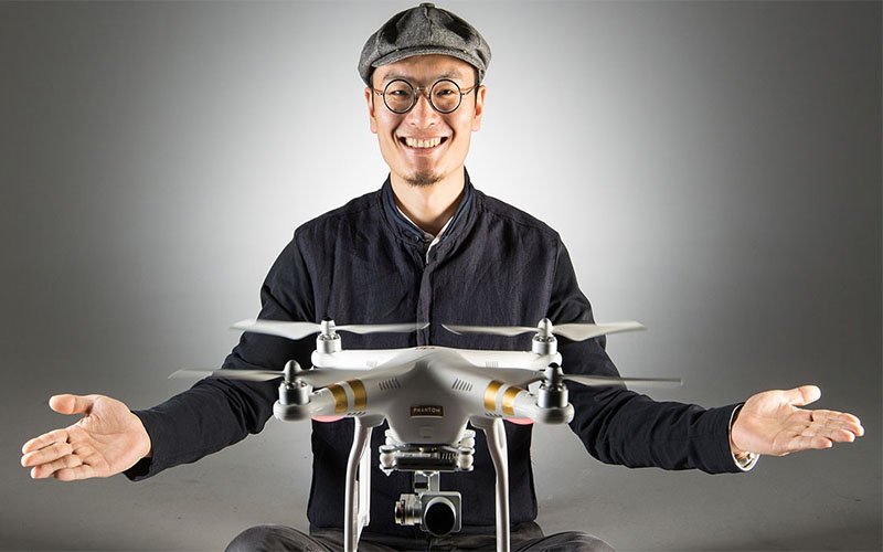 CEO Frank Wang Smiling của thương hiệu flycam DJI