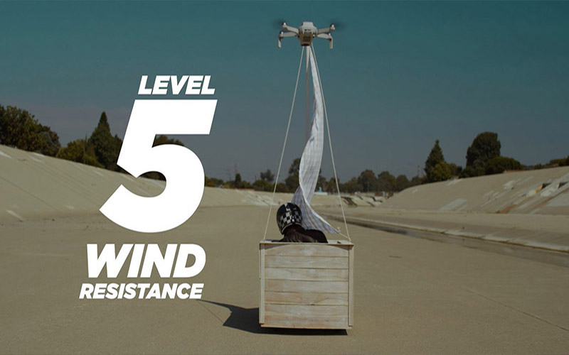 Khả năng kháng gió cấp độ 5 cực chuẩn của flycam DJI Mavic Mini 2 